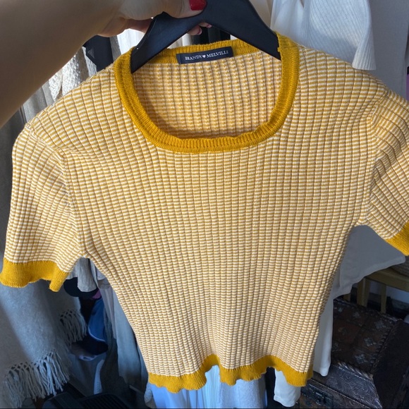 ❌SOLD❌ Brandy Melville Yellow Knit Top - Picture 4 of 10